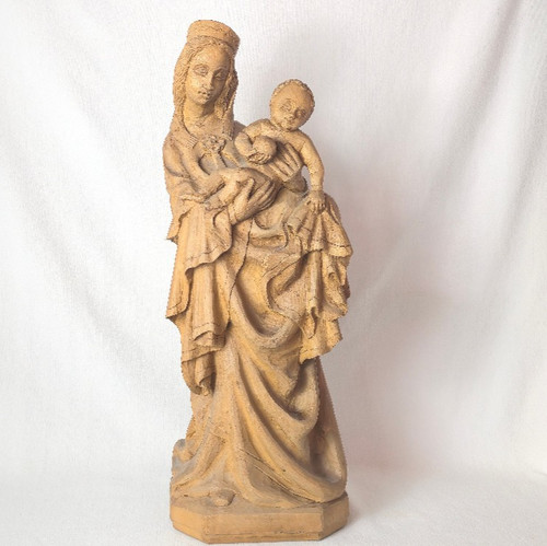 Madonna aus holz mit - madonna,
