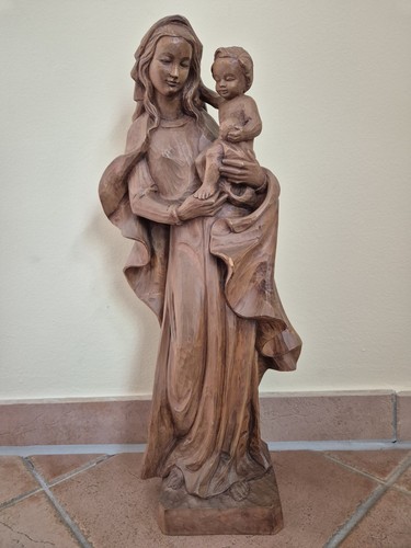 Geschnitzte holzfigur madonna - geschnitzte,