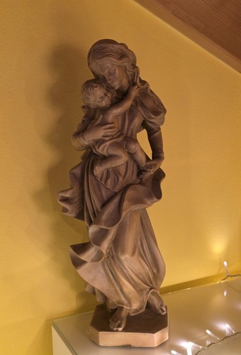 Handgeschnitzte madonna mit - madonna,