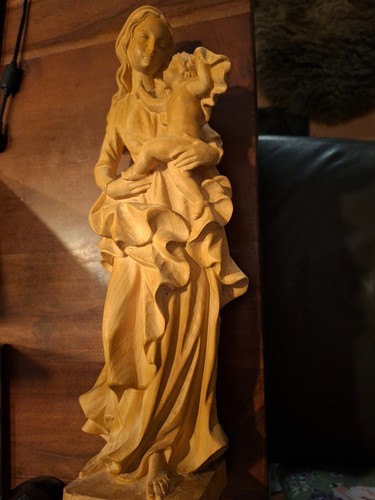 Große madonna mit kind - große,