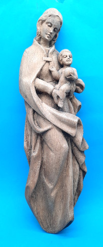 Madonna aus holz - aus, kind