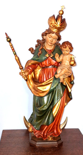 Holzfigur geschnitzt patrona - holzfigur,