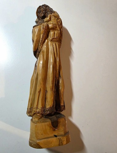 Handgeschnitzte holzfigur - handgeschnitzte,